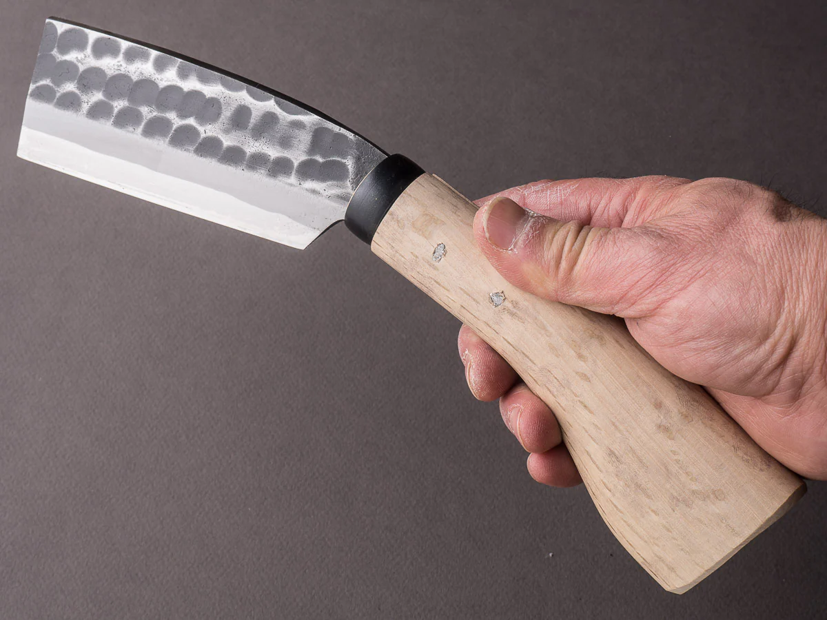 Ajikataya - Old Style Hatchet - Tsuchime - 105mm - Oak Wood Handle - Double Bevel - Image 3