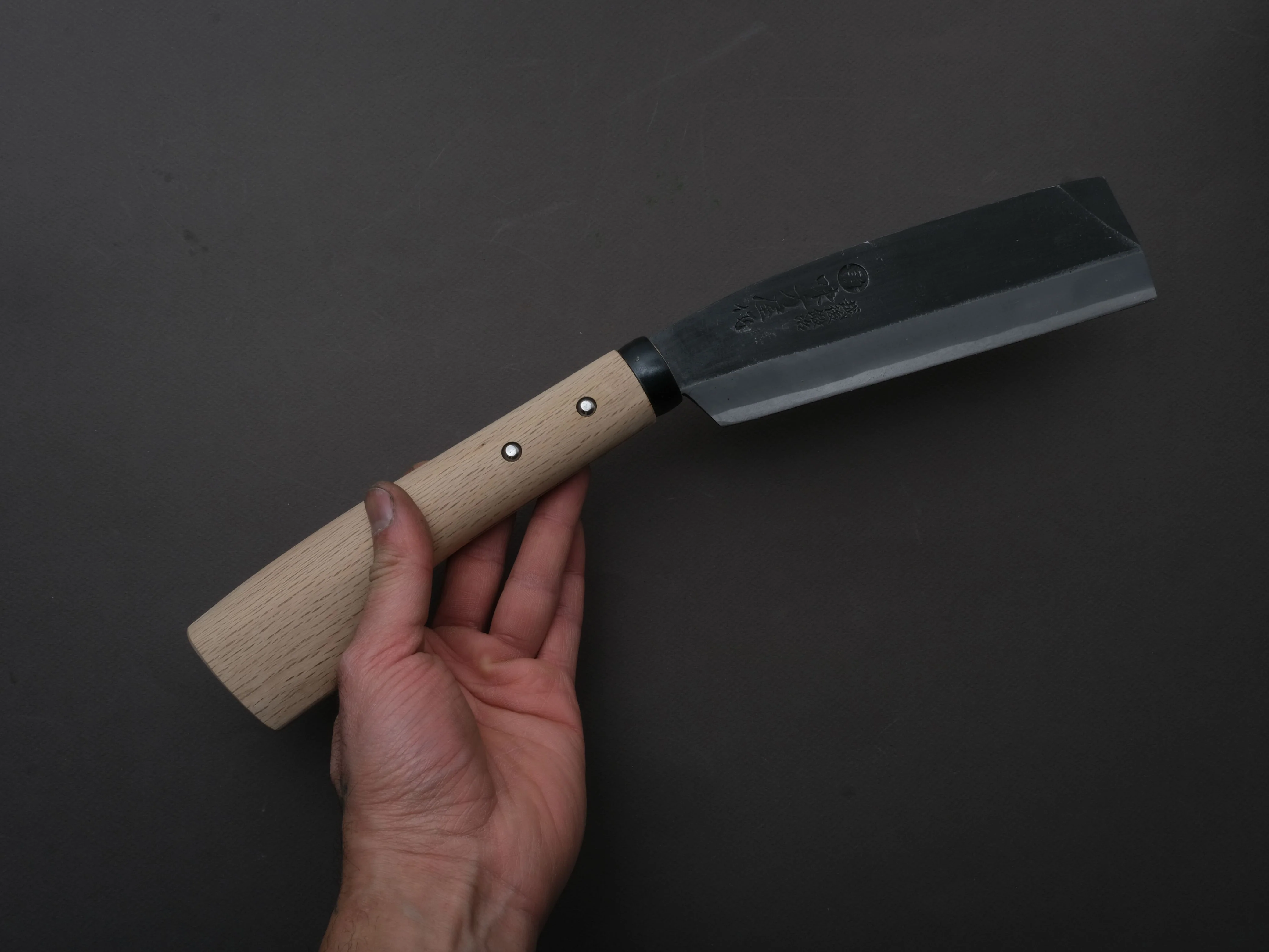 Ajikataya - Single Bevel - 165mm Old Style Hatchet - Oak Wood Handle - Image 3