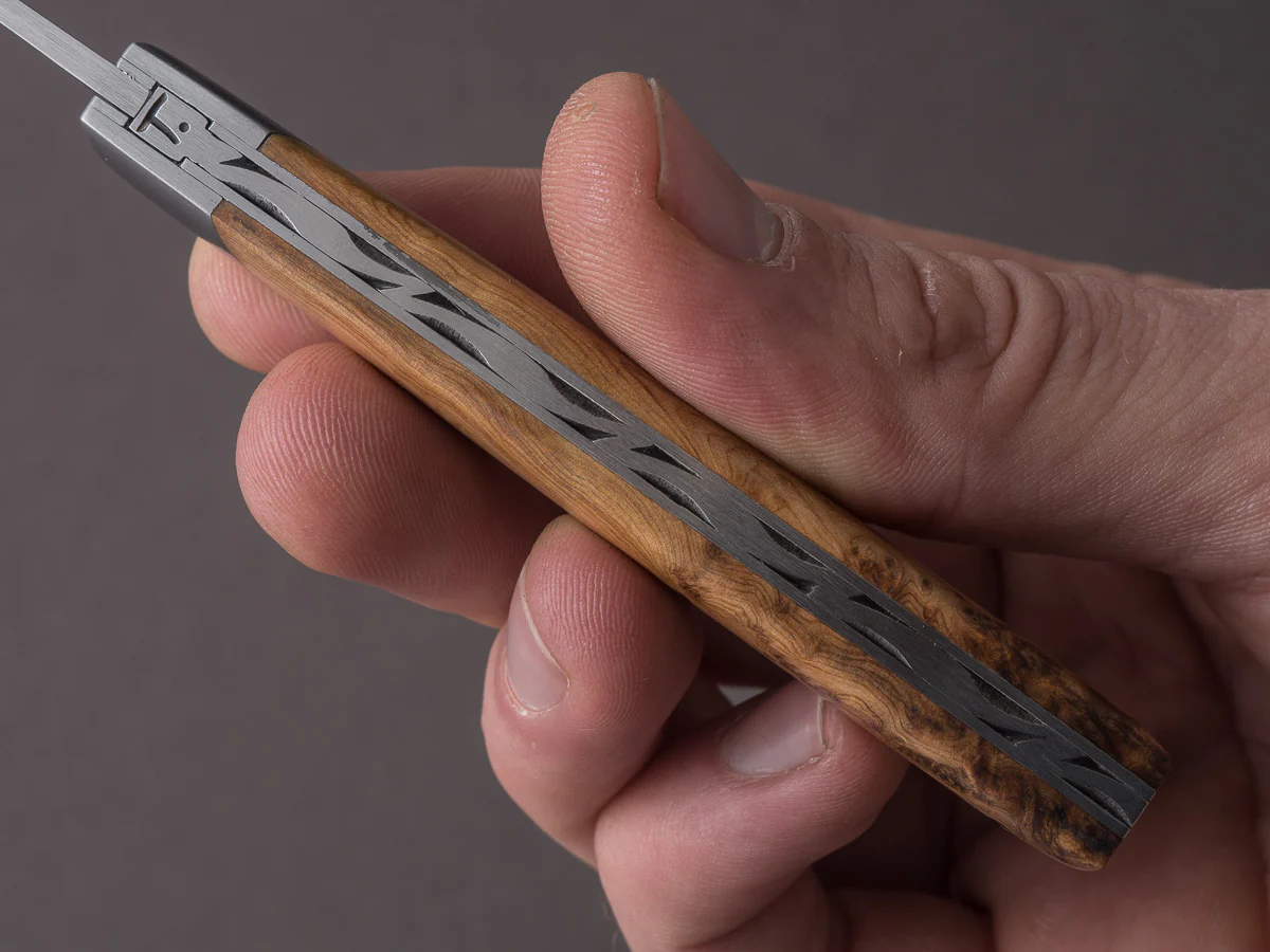 Coutellerie Chambriard - Folding Knife - Le Thiers "Compact" - Slip Joint - 70mm - Juniper Wood Handle - Image 10