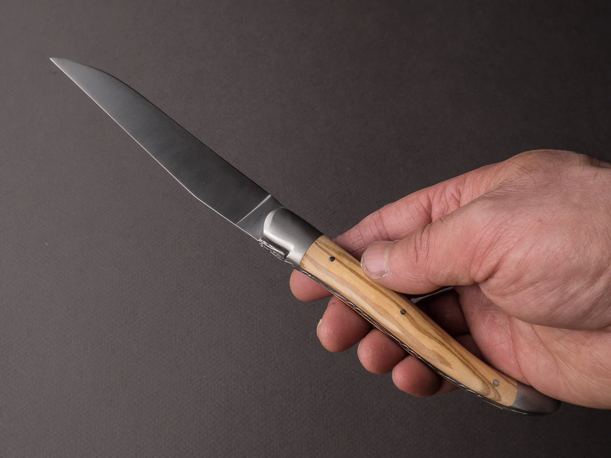 Forge de Laguiole - Steak/Table Knives - Satin Bolsters - Olive & Steel Handle - Image 5
