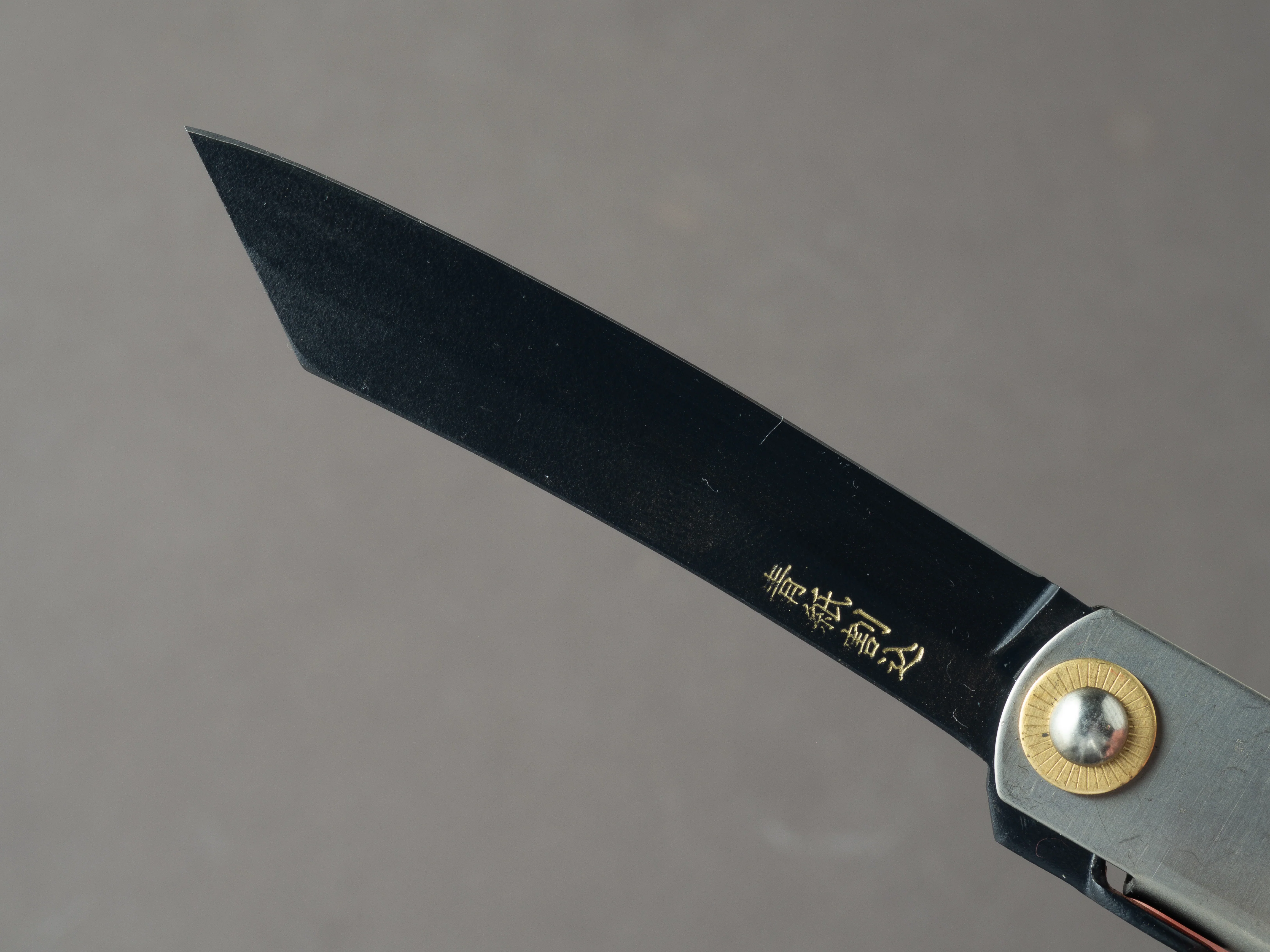 Higonokami - Folding Knife - Blue #2 - Black Blade - 75mm - Titanium Handle - Image 4
