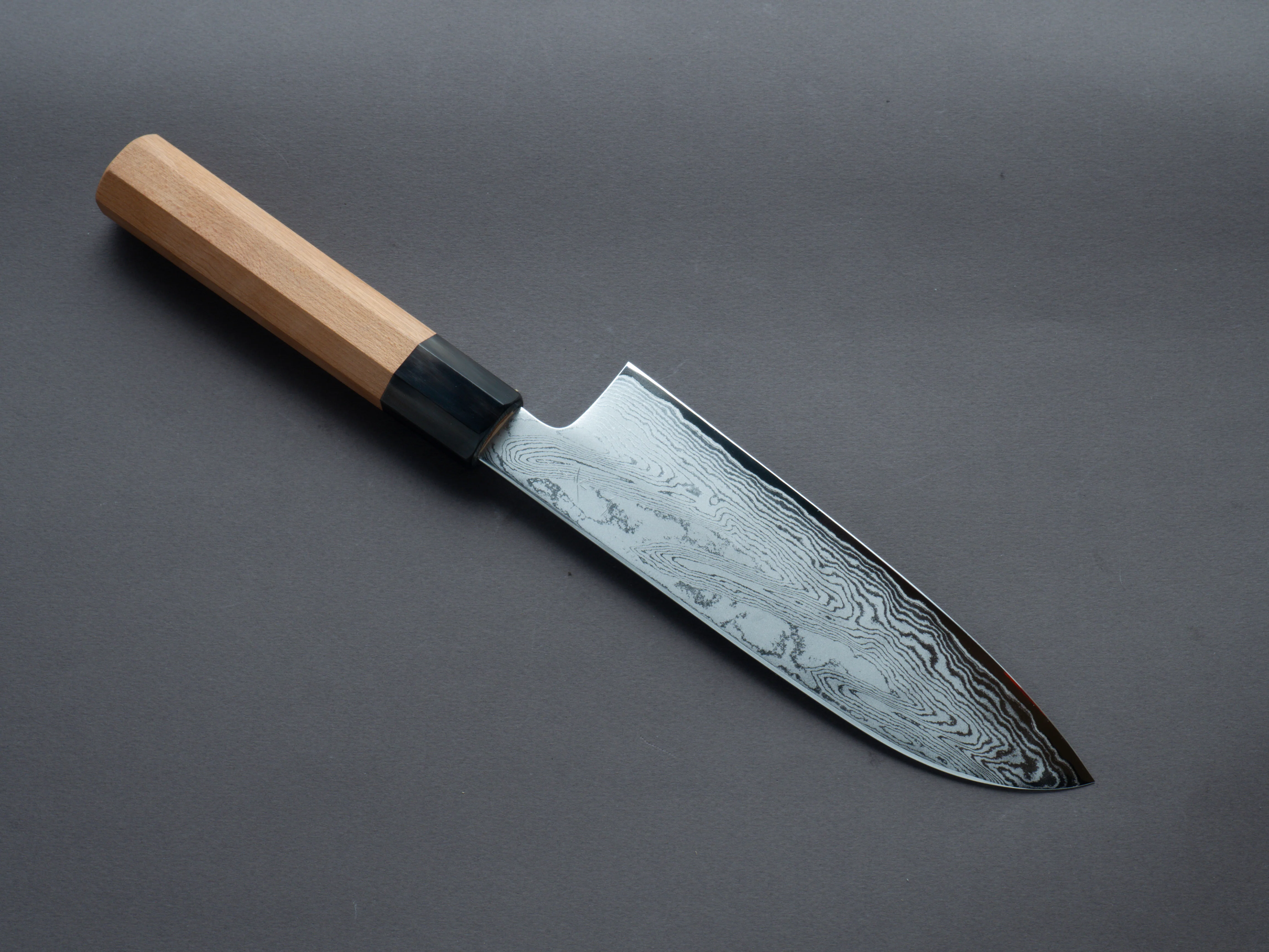 Hitohira - Kikuchiyo x Rou - VG10 - Sakura Damascus - 165mm Santoku - Sakura Handle - Image 2