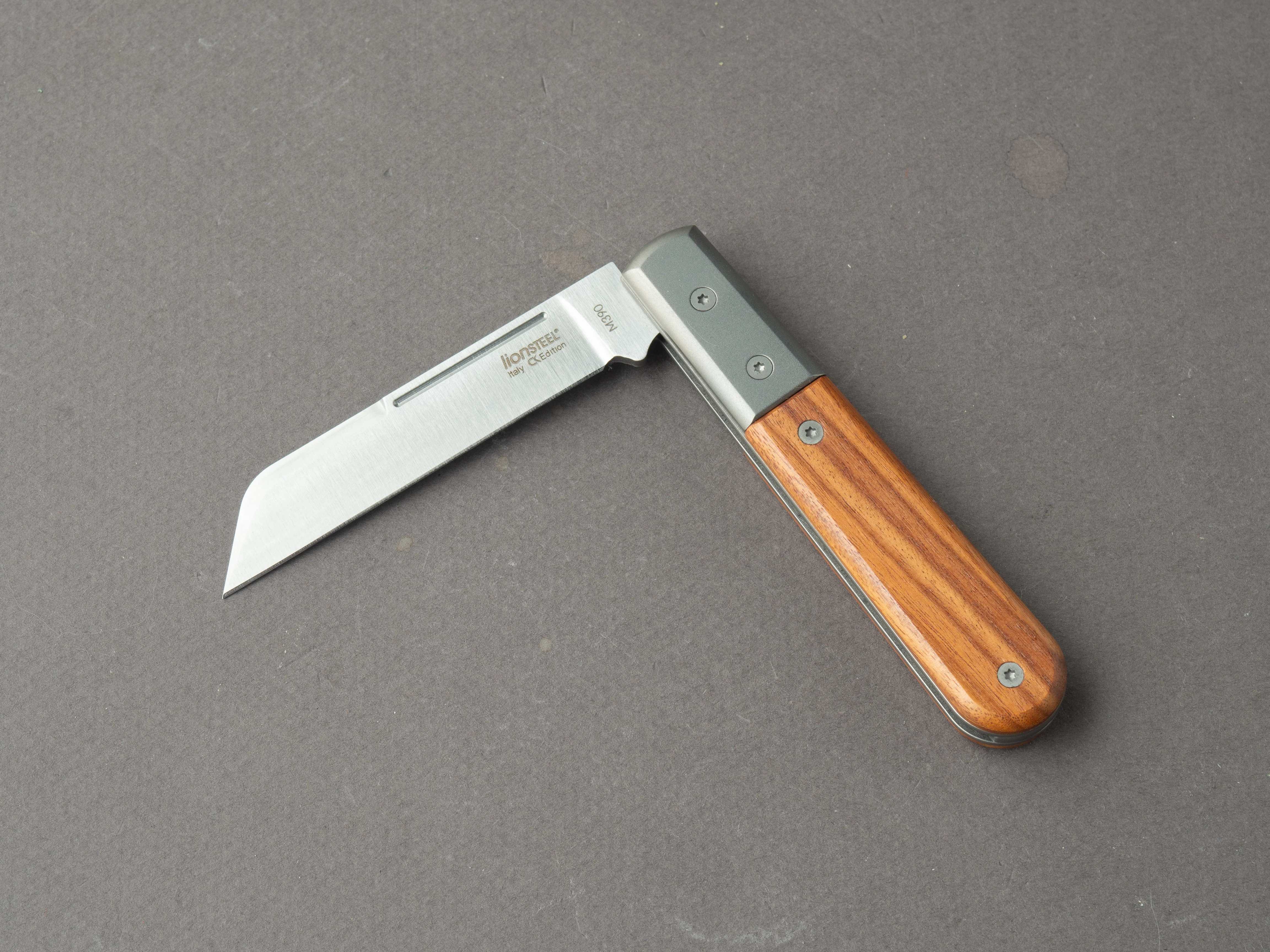 lionSTEEL - Folding Knife - Barlow - Dom - 65mm - M390 - Slip Joint - Santos Mahogany Handle