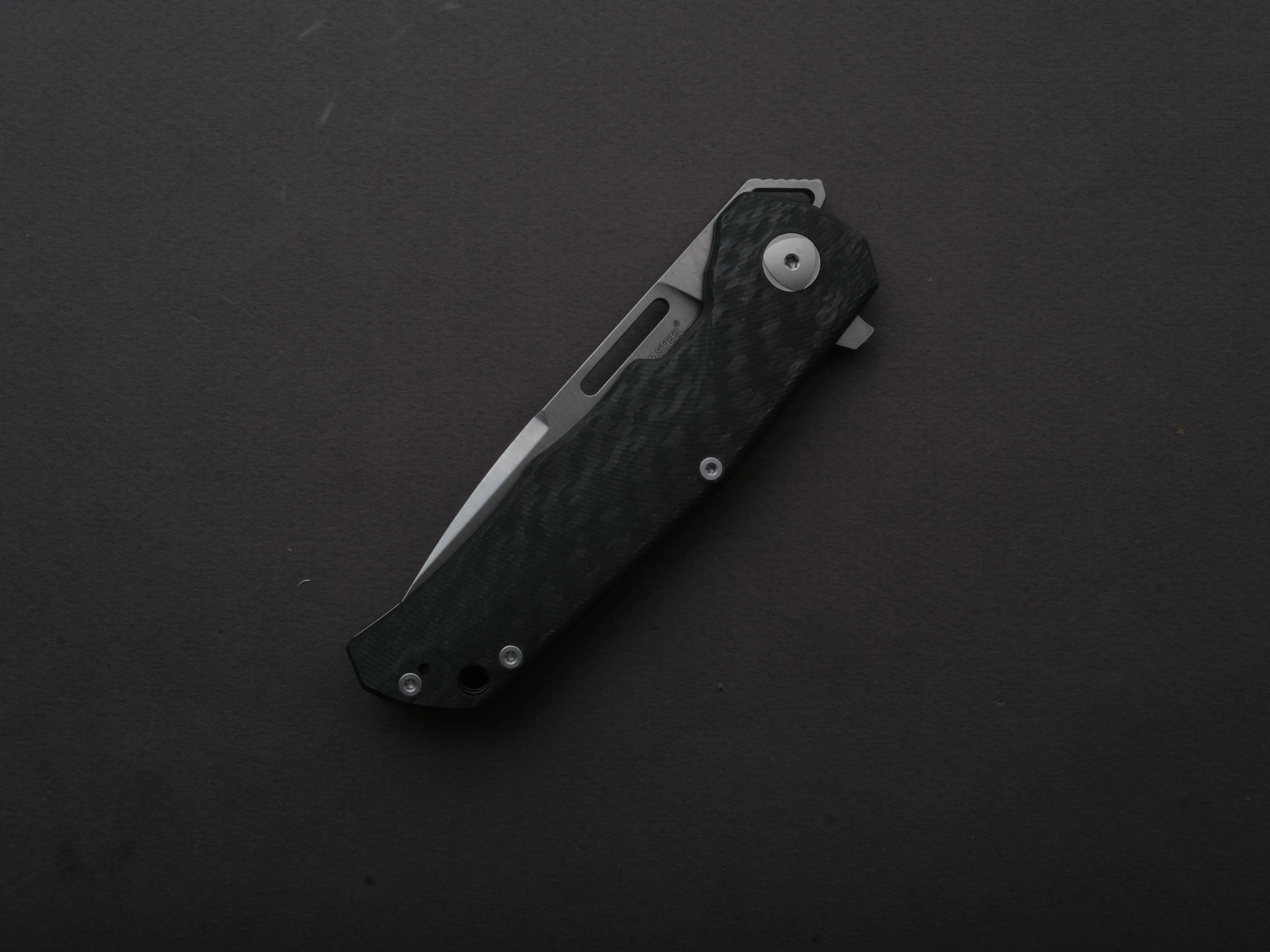 LionSTEEL - Folding Knife - Q4TTRO - Frame Lock - Magnacut - 84mm - Carbon Fiber - Image 7