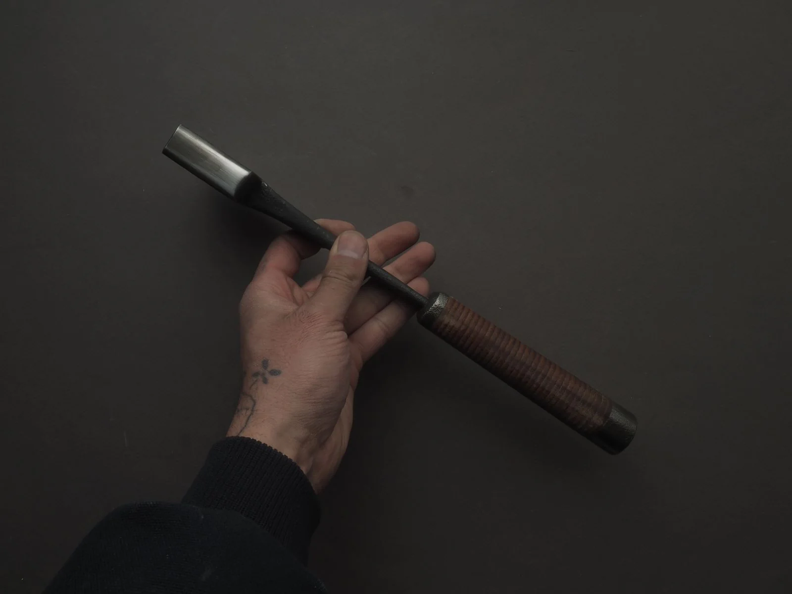 Northeast Axe & Tool - 2lb One-Piece Utility Axe - 1055 Carbon - Stacked Leather Handle - Image 5