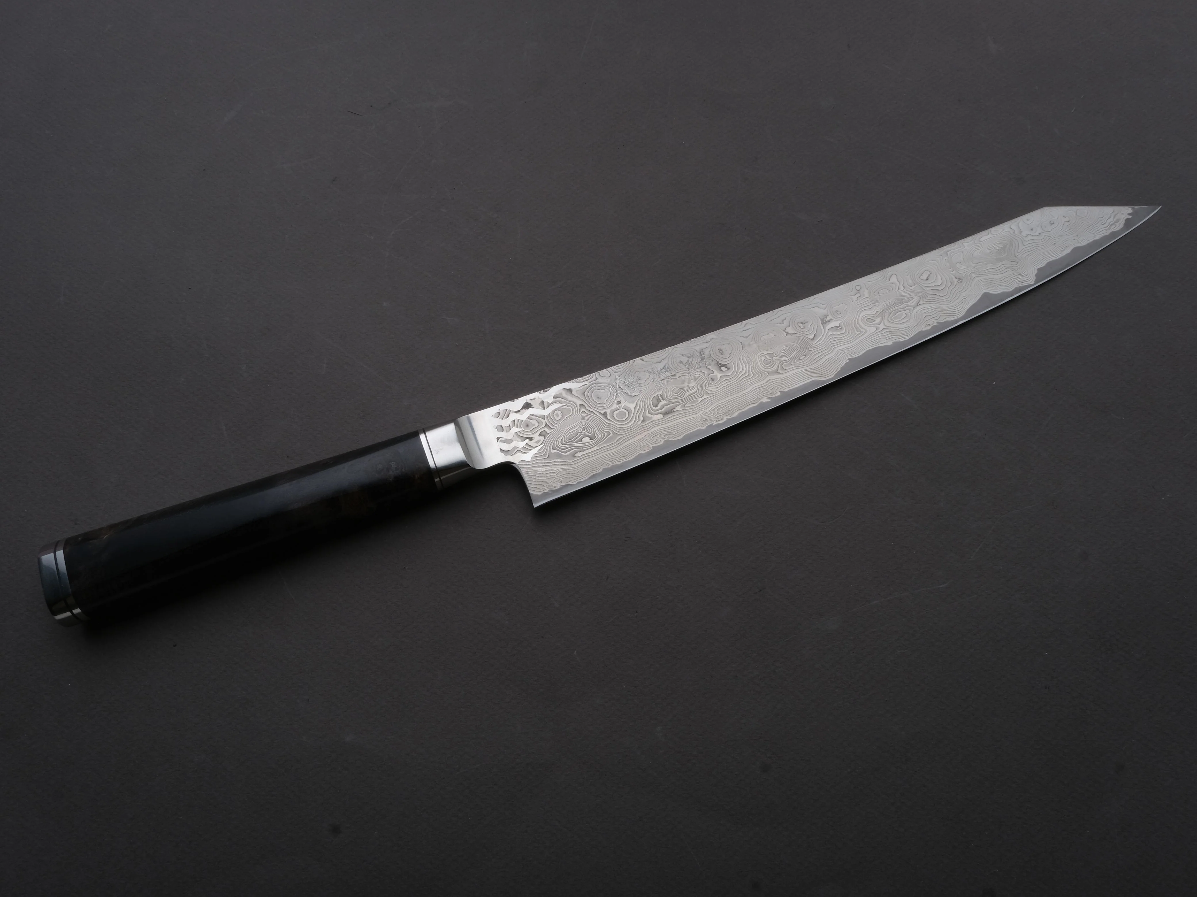 RYUSEN - Oukokuryu - SG2 - Damascus - Sujihiki - 260mm - Stabilized Poplar Handle - Image 2