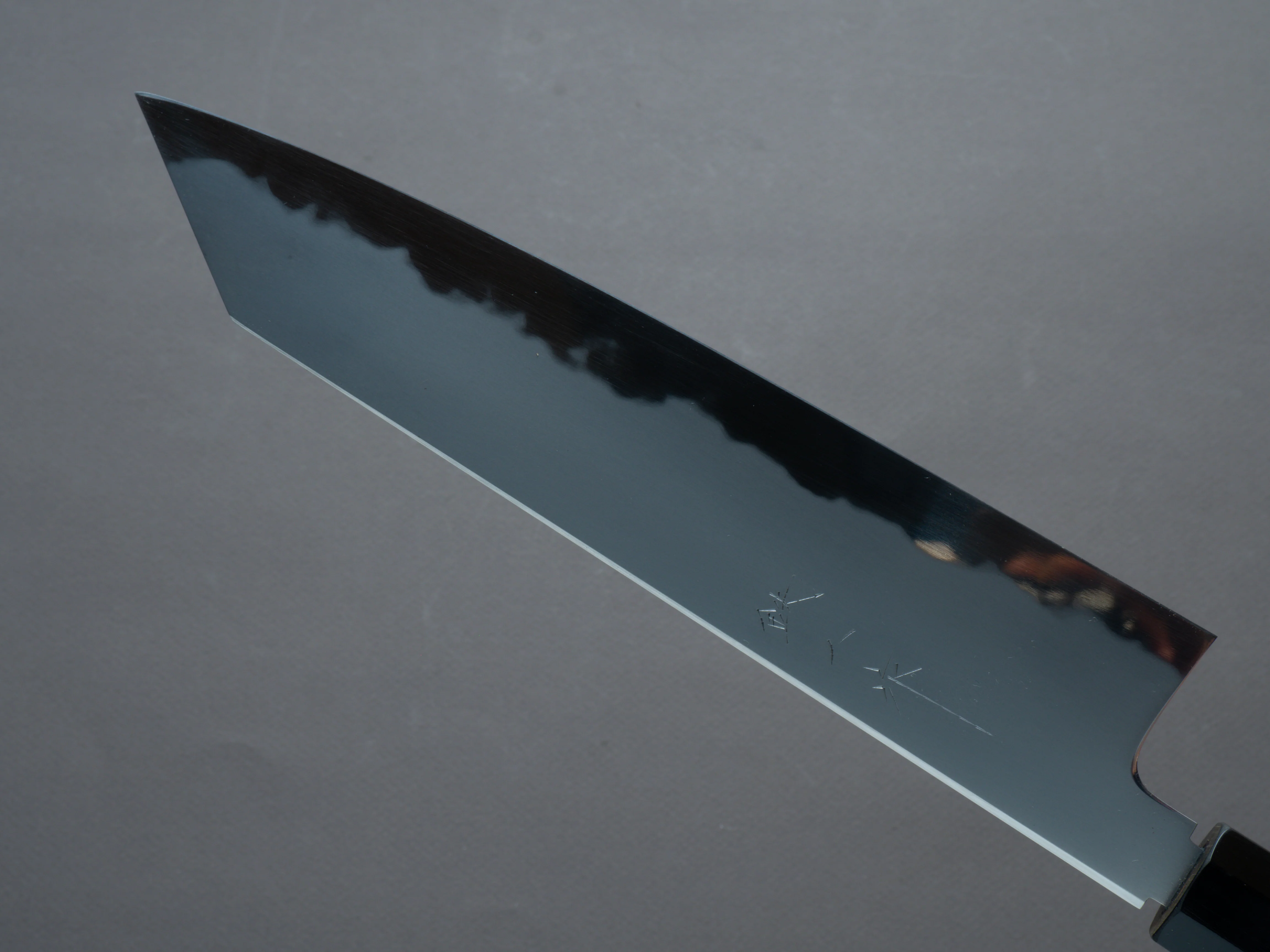 Tetsujin - Blue #2 - Kasumi - 240mm Kiritsuke Gyuto - Taihei Rosewood Handle - Image 4