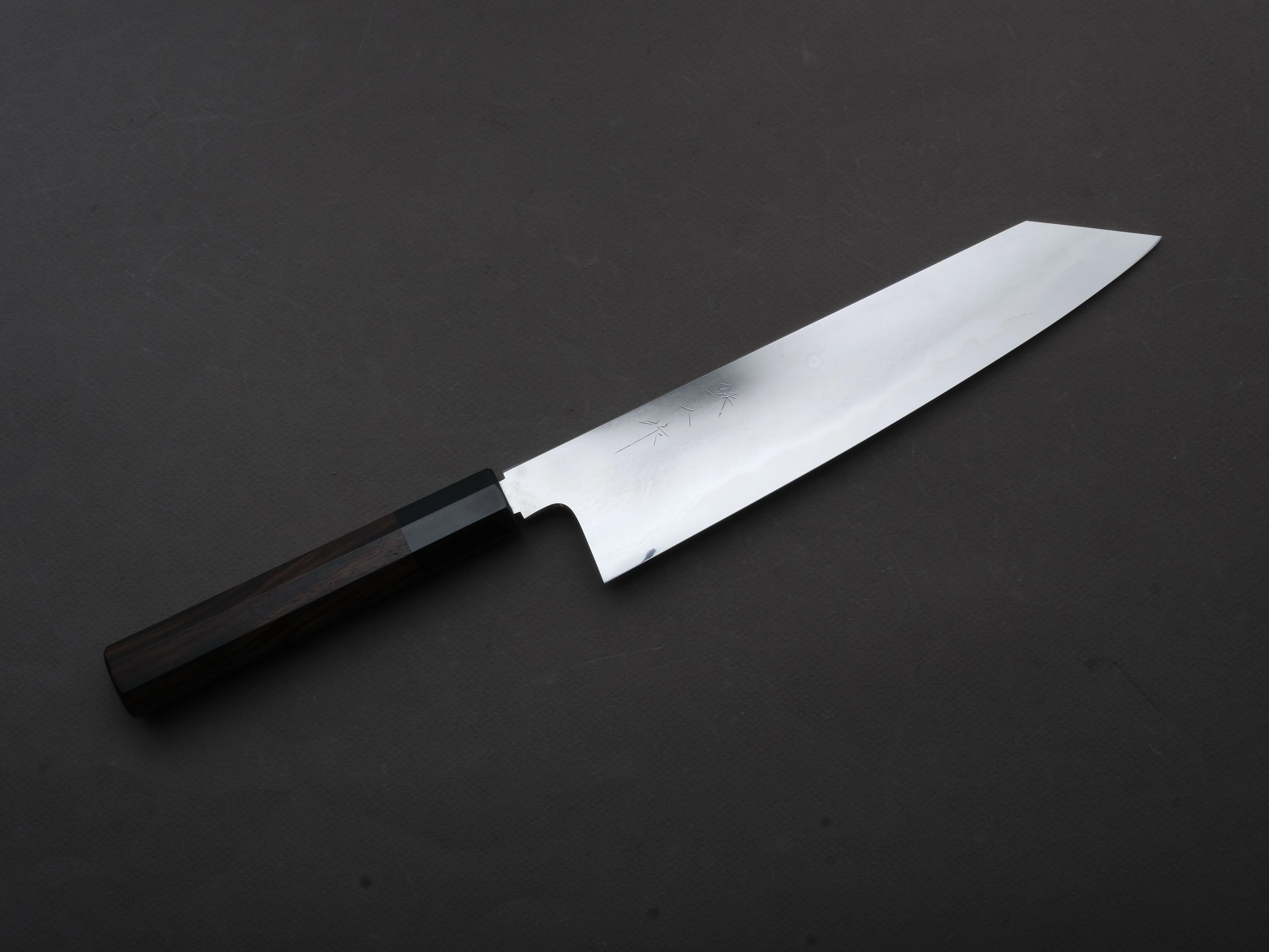 Tetsujin - Silver #3 - Metal Flow - Kiritsuke Gyuto - 240mm - Taihei Makassar Ebony Handle - Image 4